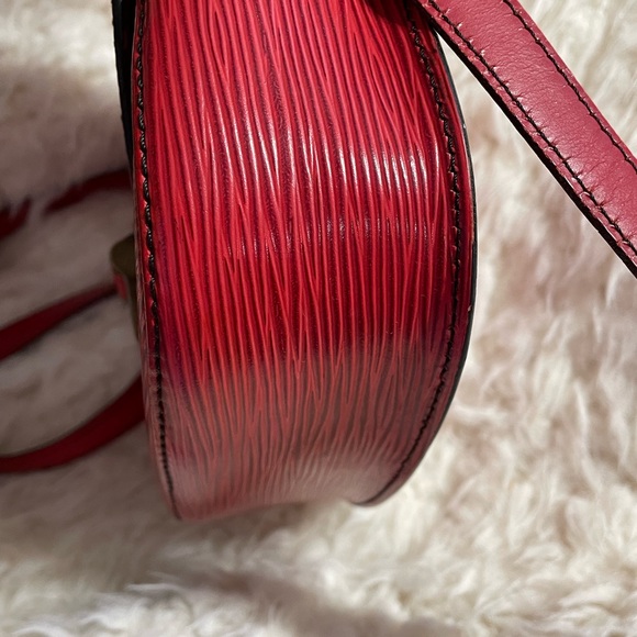 Louis Vuitton Epi Mini Saint-Cloud Castilian Red Shoulder Bag. Vintage Used - Picture 16 of 16